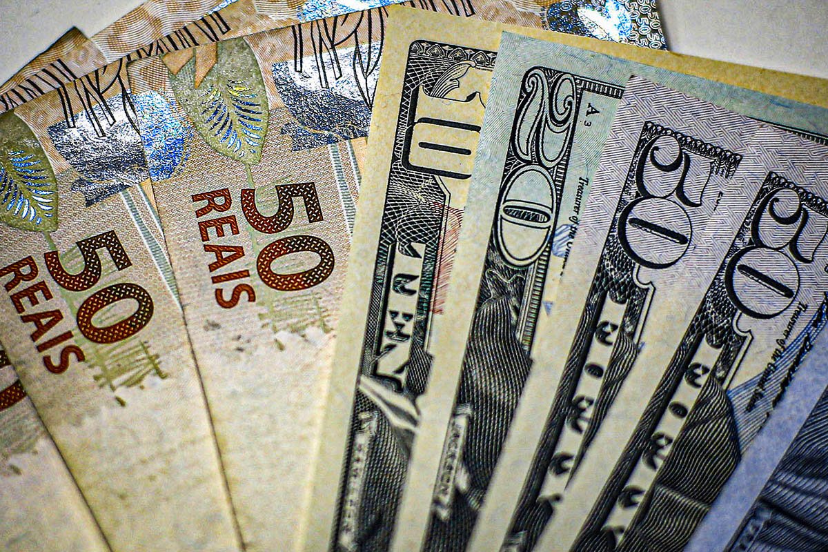 julho-fecha-com-pior-desempenho-do-ibovespa-em-2025-e-queda-historica-do-dolar-desde-2016