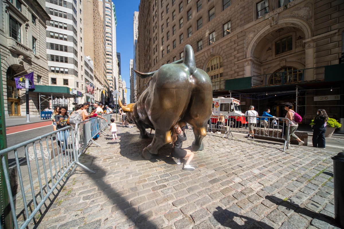 mercados-sobem-com-investidores-focados-em-tecnologia-e-commodities