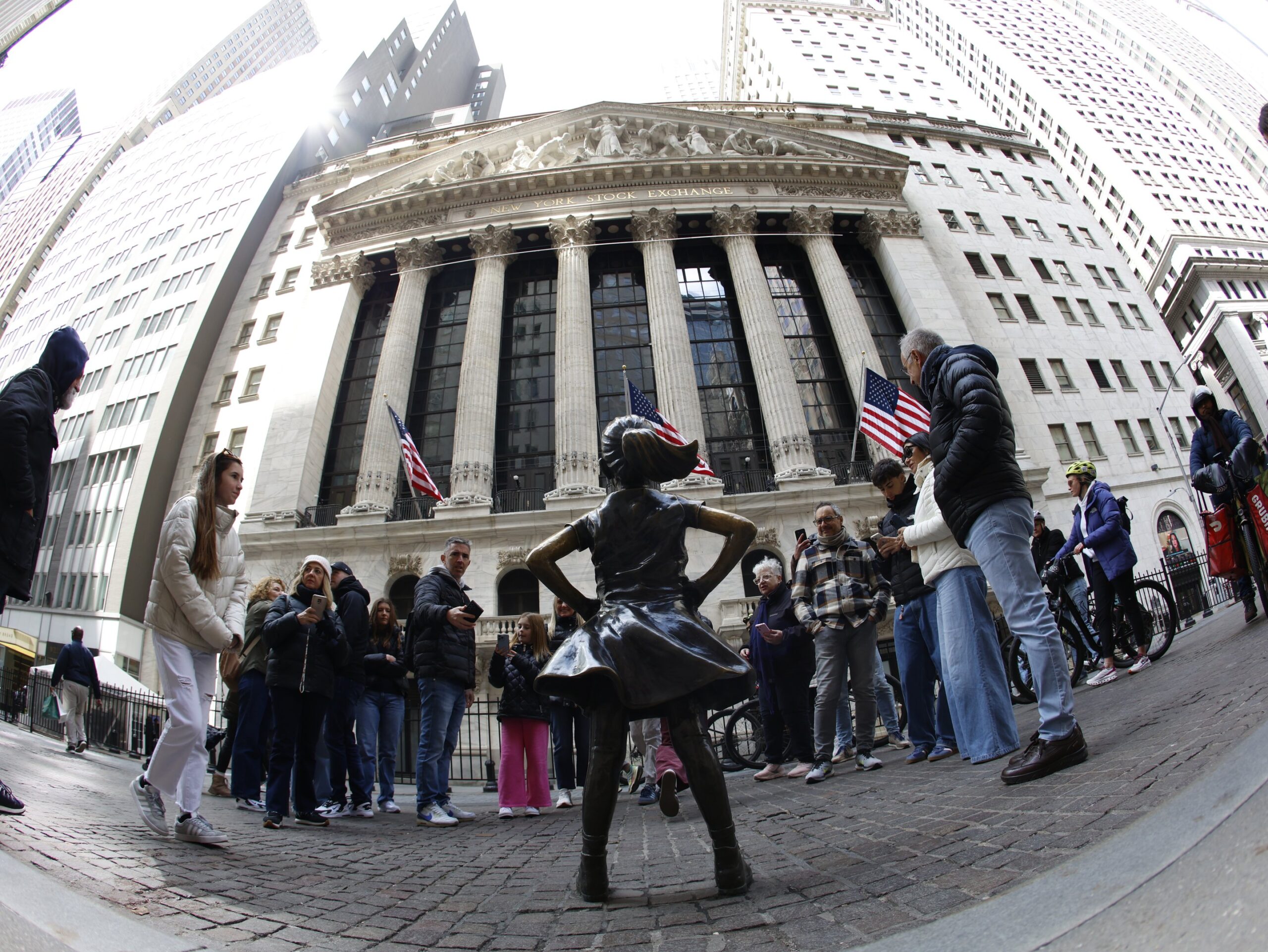 fed-deve-cortar-juros,-microsoft-divulga-balanco:-o-que-move-o-mercado