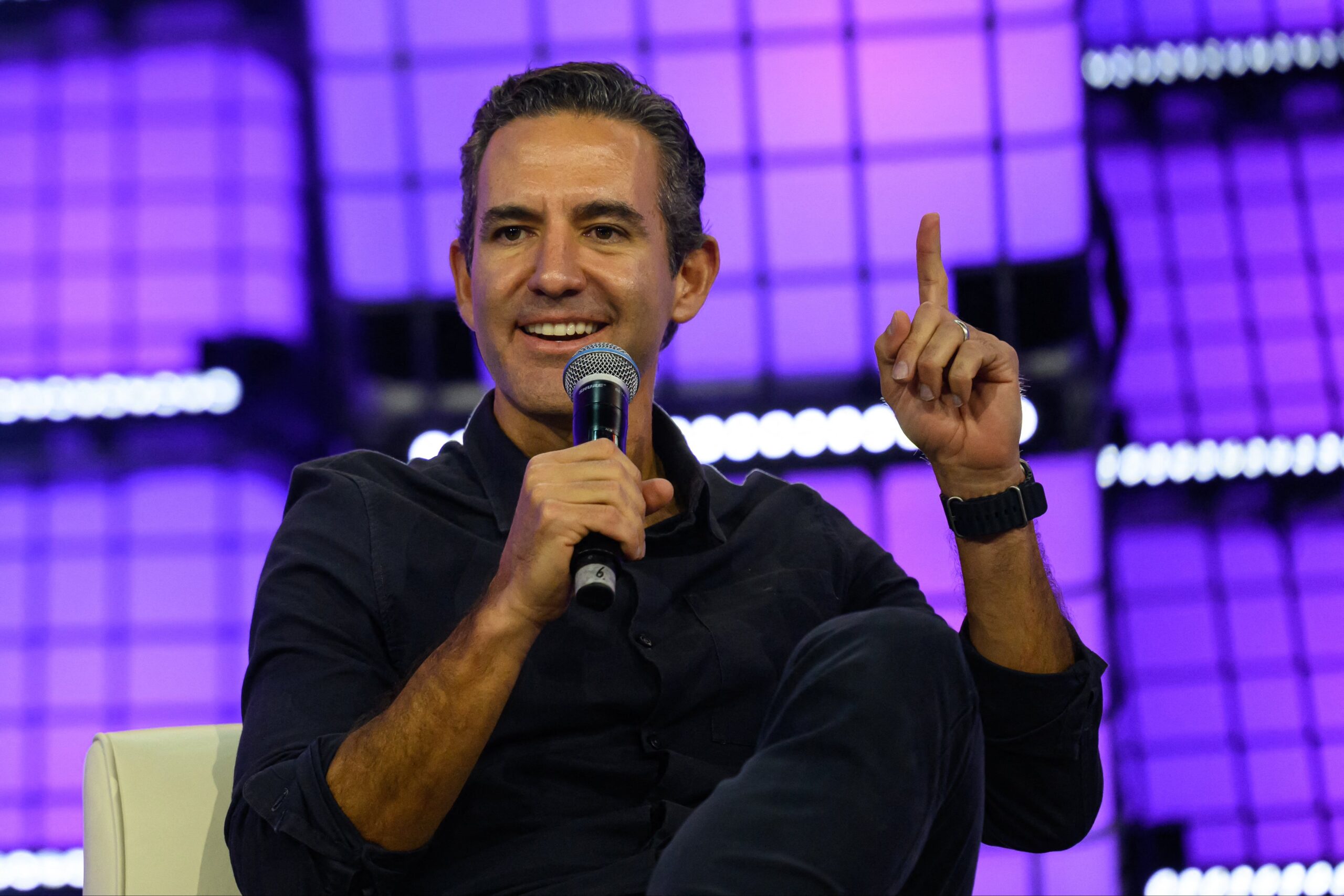 ceo-do-nubank-diz-que-trump-foi-‘positivo’-para-o-setor-financeiro-nos-eua