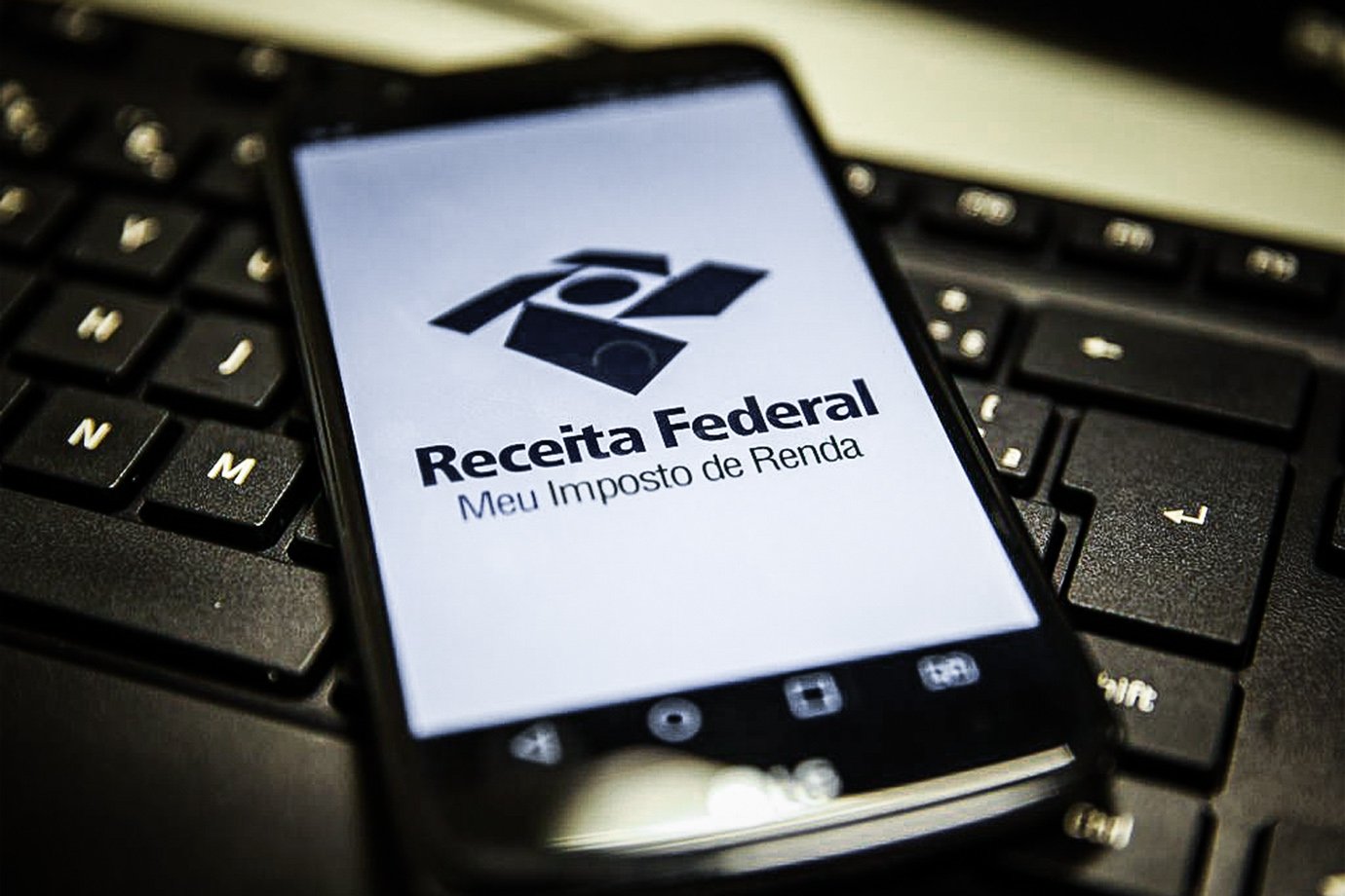 quer-usar-chatgpt-no-imposto-de-renda?-veja-o-que-a-ia-faz-bem-e-o-erro-que-pode-custar-caro