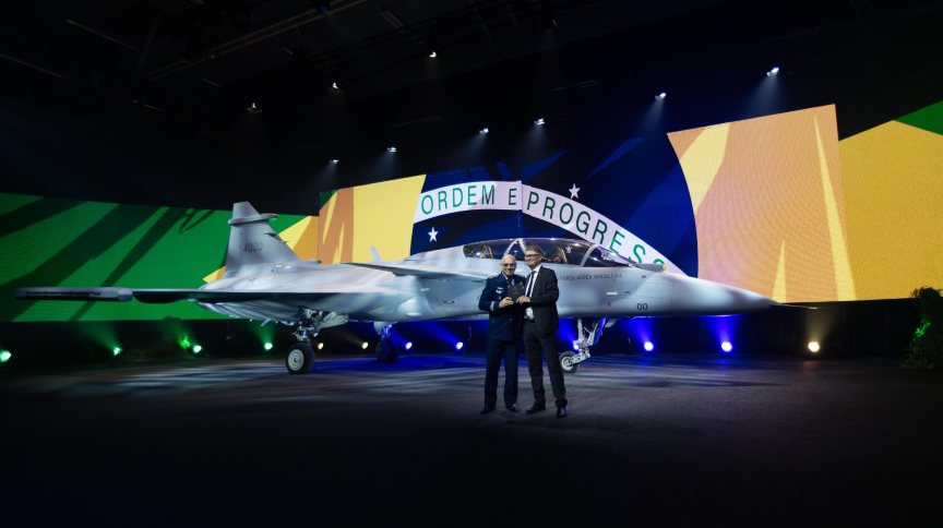 fab-e-saab-lancam-gripen-f-e-estudam-criar-centro-de-pesquisa-em-sao-jose-dos-campos