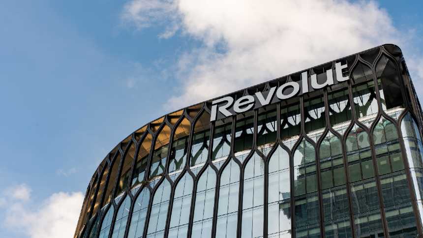 revolut-pode-valer-duas-vezes-mais-que-o-nubank