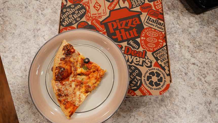 yum-brands-“fatia”-pizza-hut-em-venda-de-us$-2,7-bilhoes