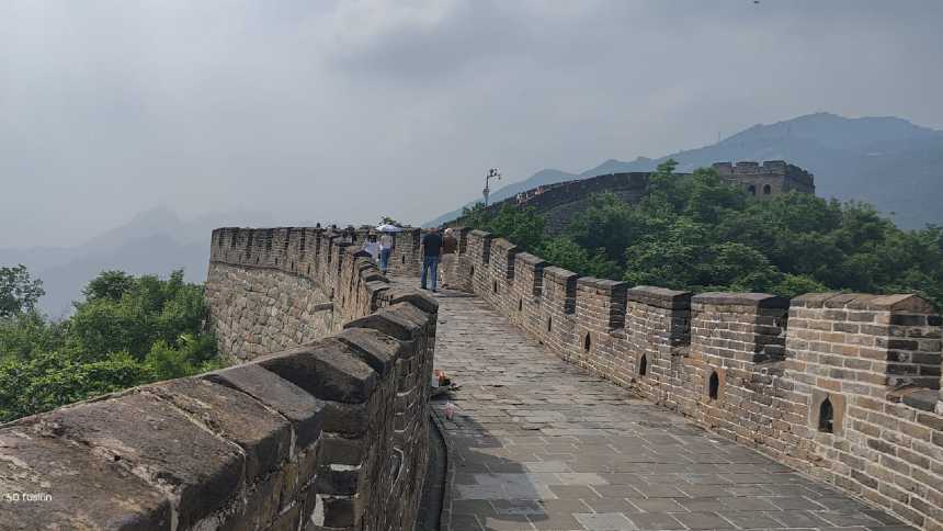 a-muralha-tecnologica:-como-a-china-desafia-os-eua-e-redefine-a-corrida-da-ia