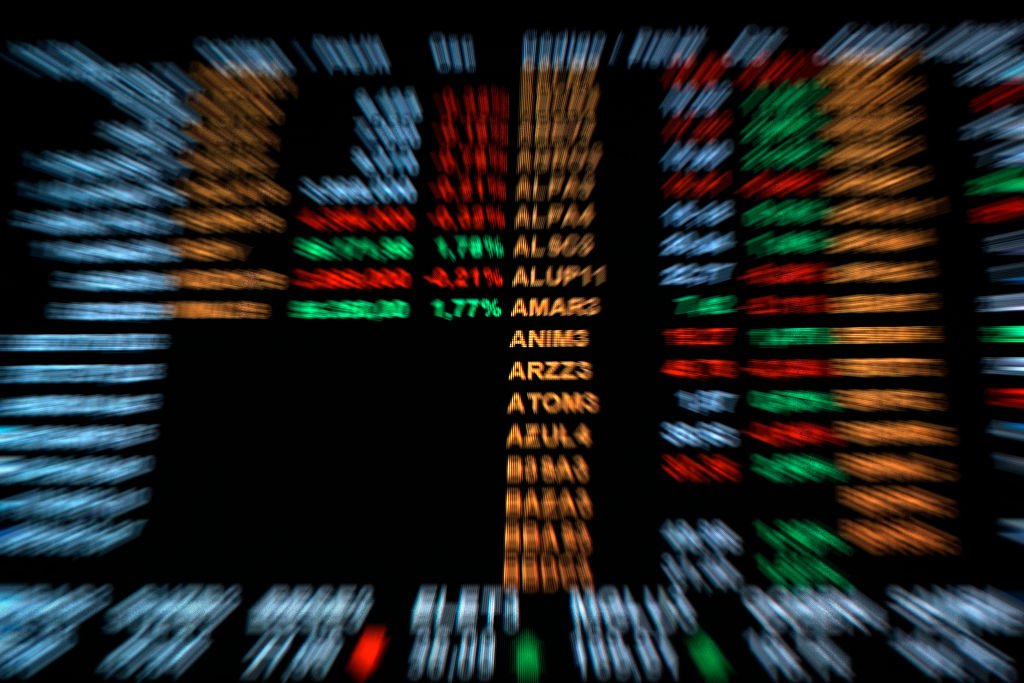 ibovespa-perde-folego-com-vale,-enquanto-petrobras-avanca;-dolar-sobe