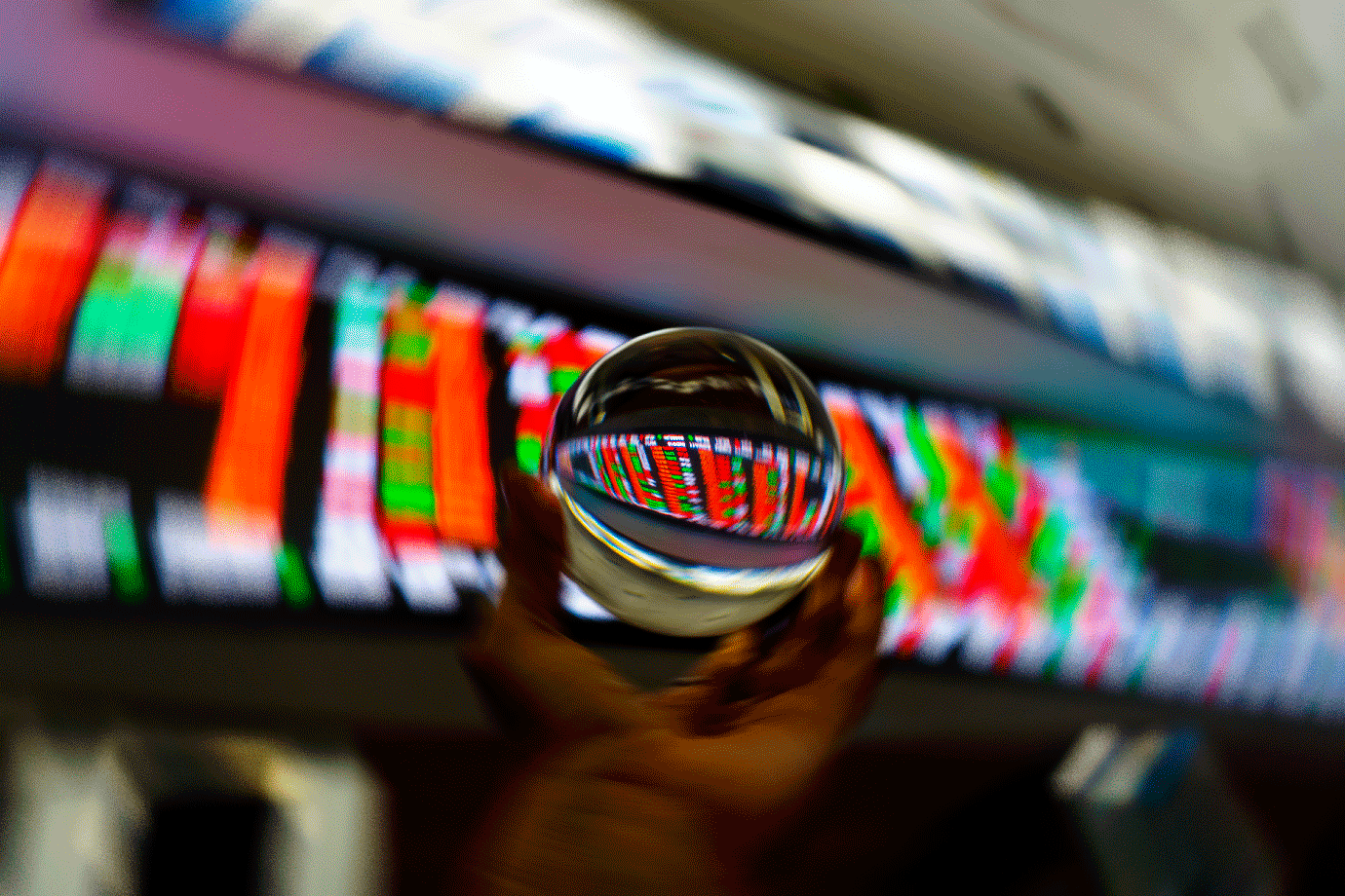 ibovespa-resiste-a-pressao-da-petrobras-e-volta-aos-173-mil-pontos
